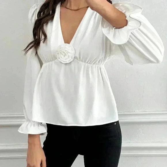 White Casual Women's Solid Color French Style Elegant Loose Fit V-Neck Shirt - Picture 4 of 7